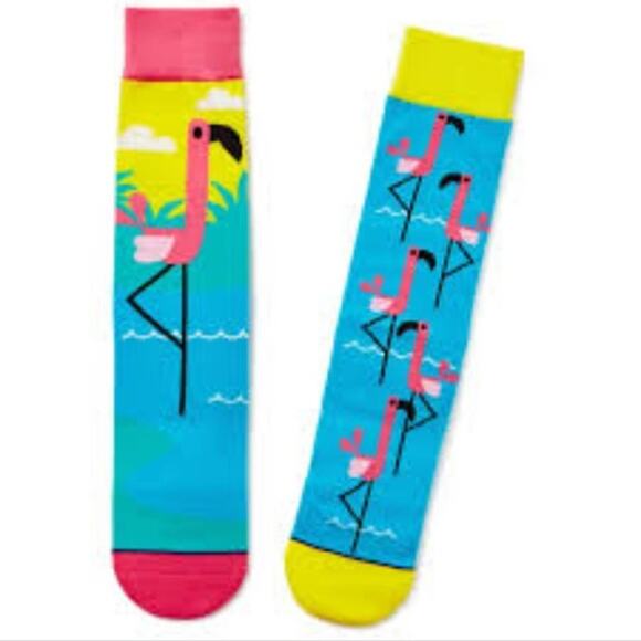Hallmark Two Of A Kind Flamingo Socks NWT - Picture 1 of 6